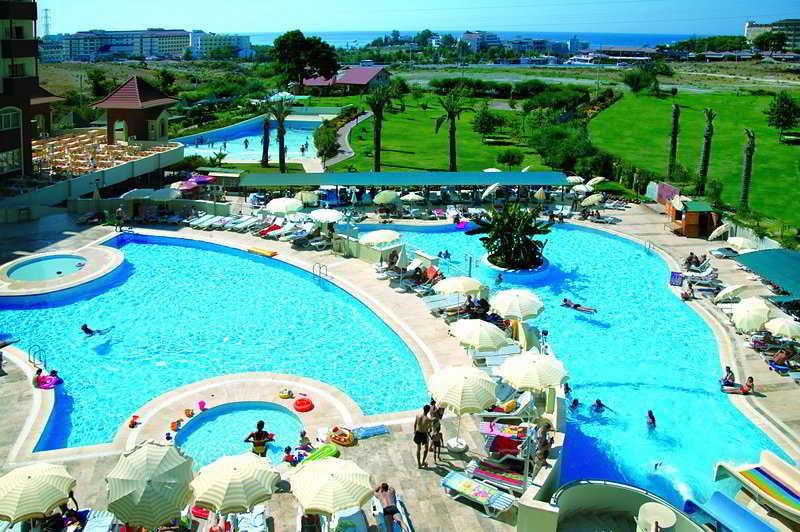 Resort Serenis 5*