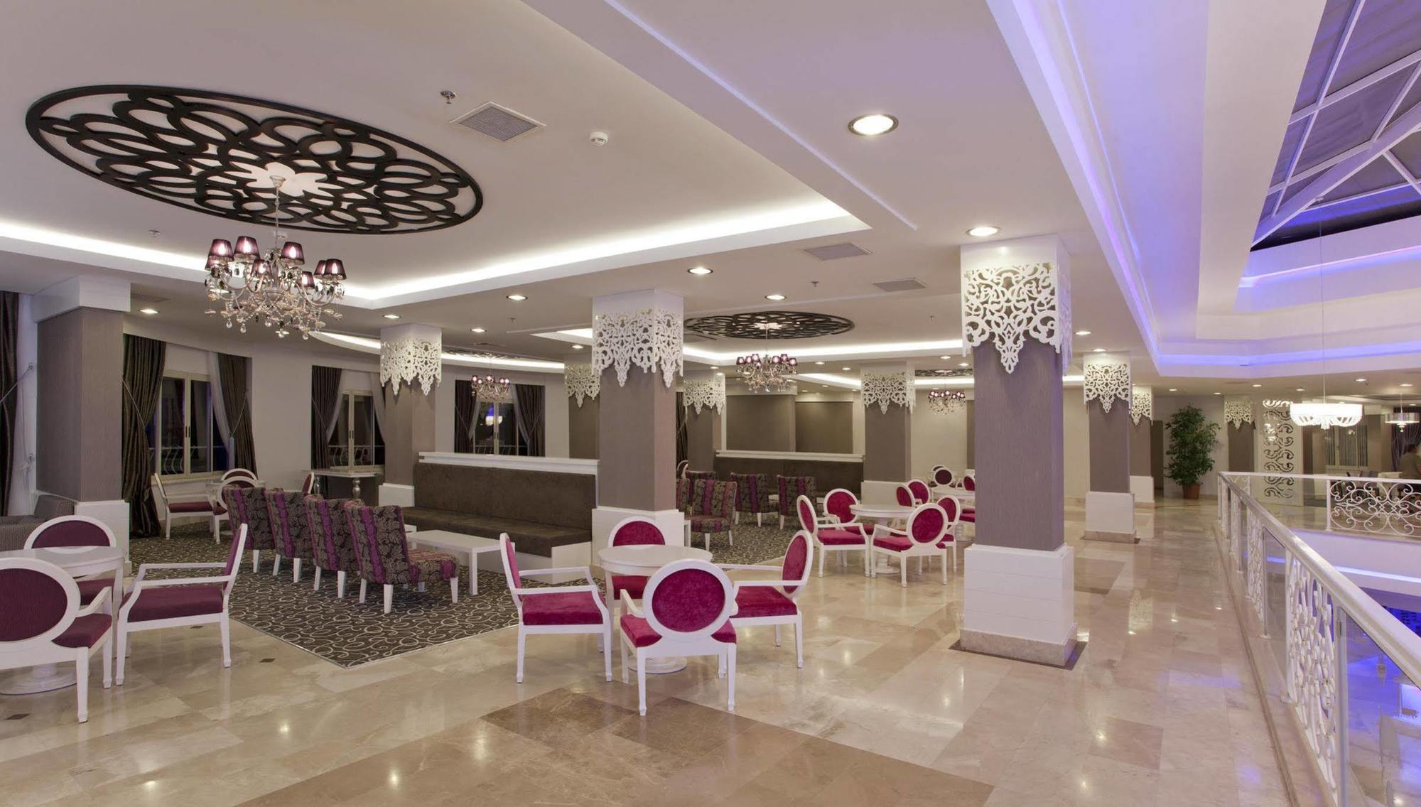 Serenis Resort Side
