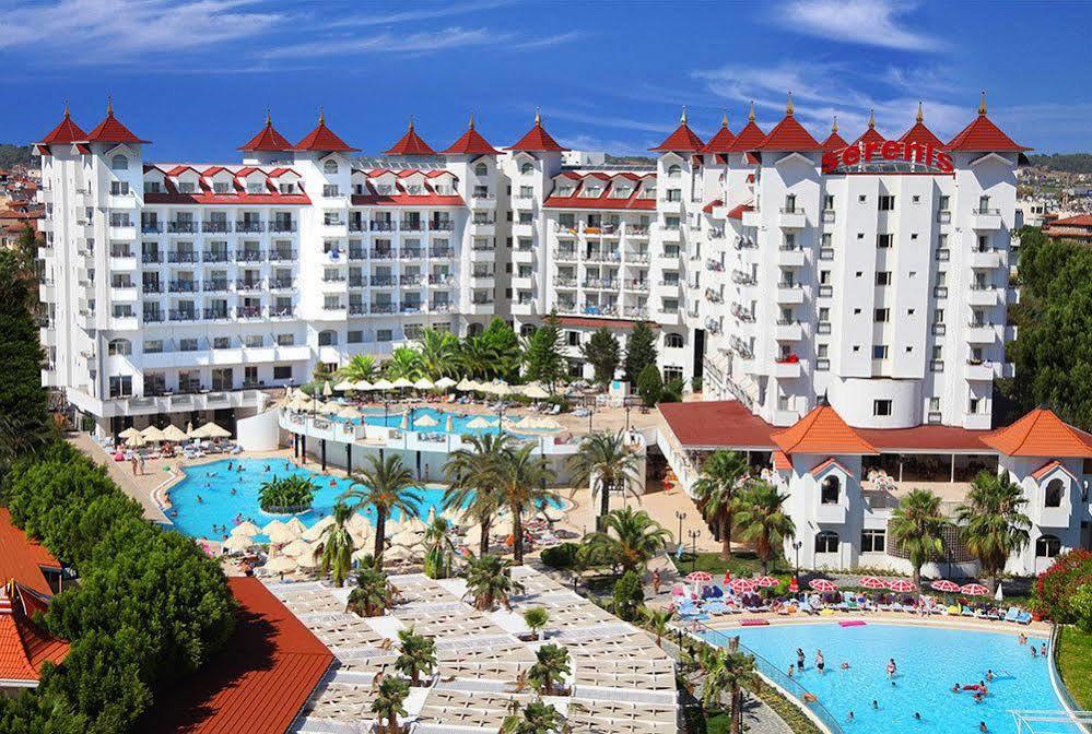Serenis Resort
