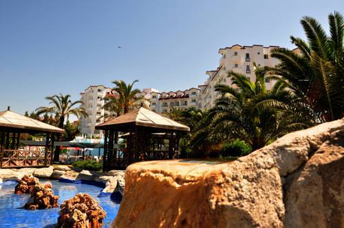 Serenis Resort Side